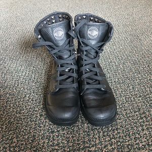 PRICE DROP!!! Palladium Baggy Cash Stud Boots